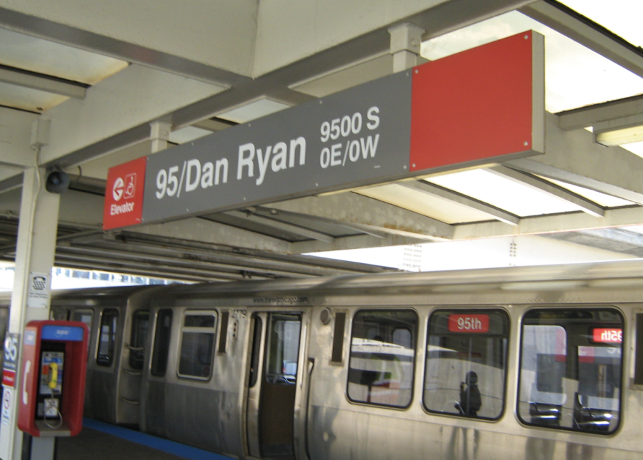 CTA red line icon - click to read story